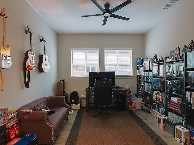 5823 Ash Valley Dr — Photo 34