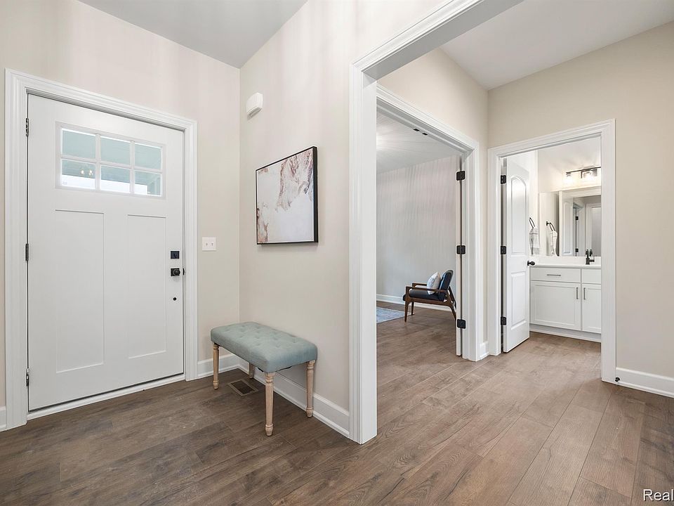 1215 W Windemere Ave, photo 3