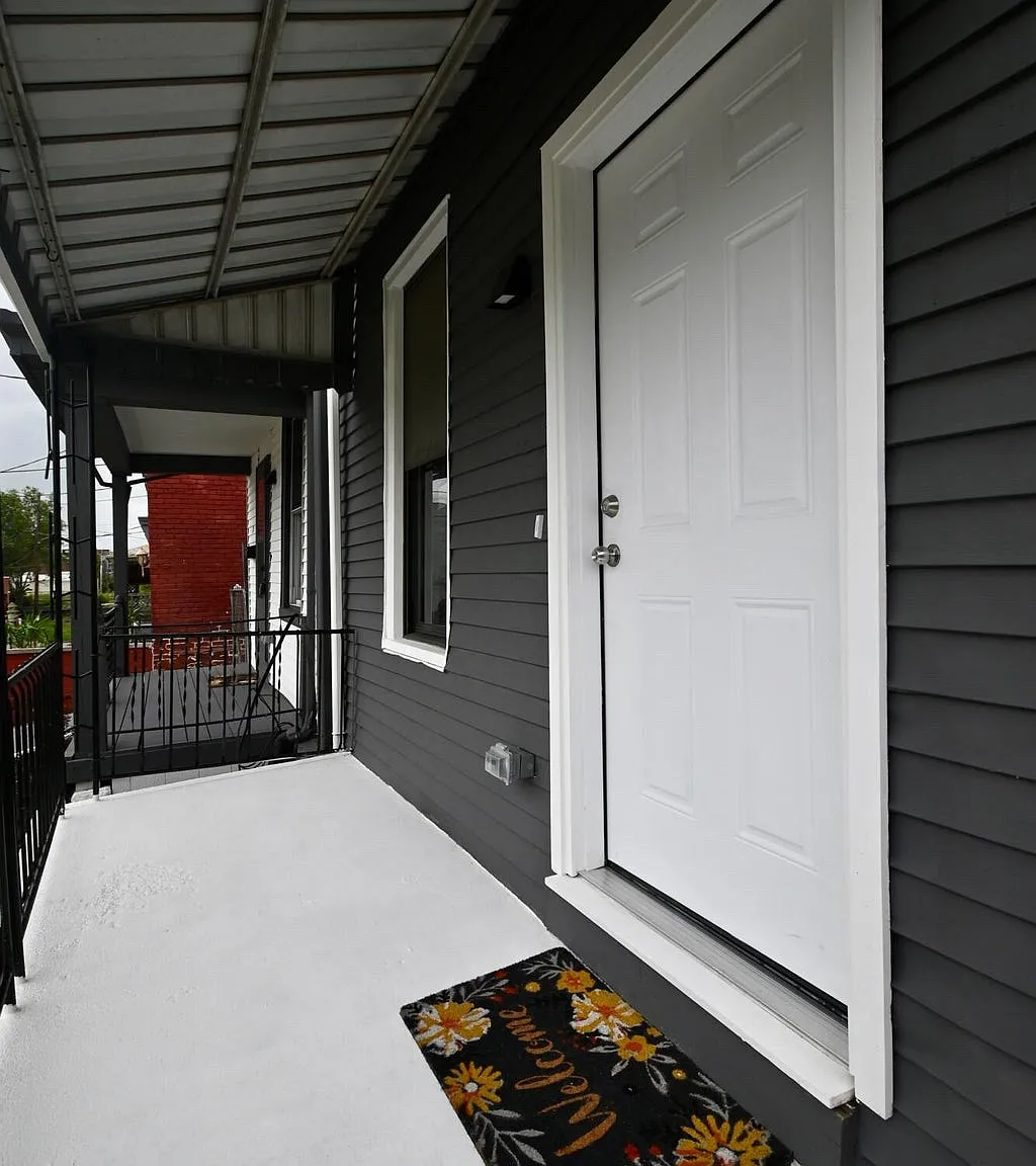 2 bed, 800 sqft, $1,875 — Photo 2