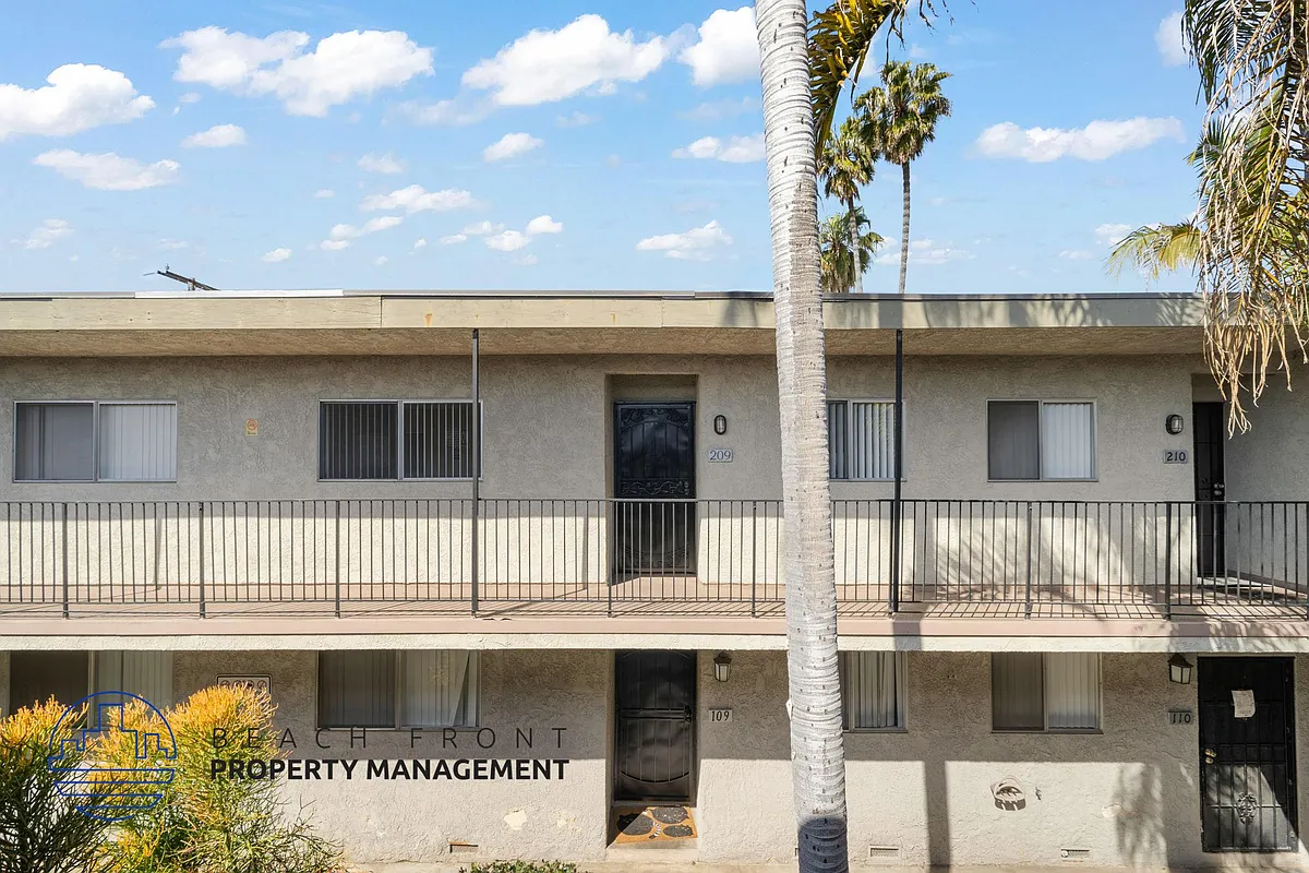 Building Photo - 1261-1281 Rosecrans Ave.