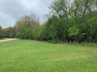 40404 N Belle Foret Dr, Wadsworth, IL 60083