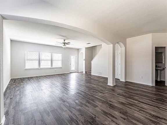 4th image of 222 Arborside Dr