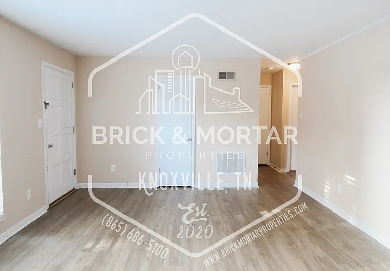 507 S Cedar St — Photo 3