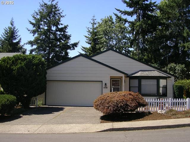 1st image of 3114 SE Balboa Dr