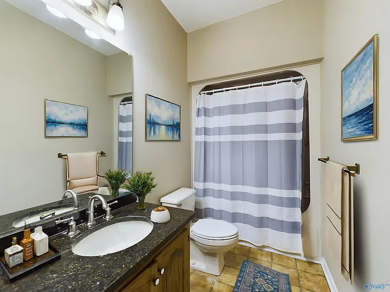1016 Seina Vista Dr — Photo 24