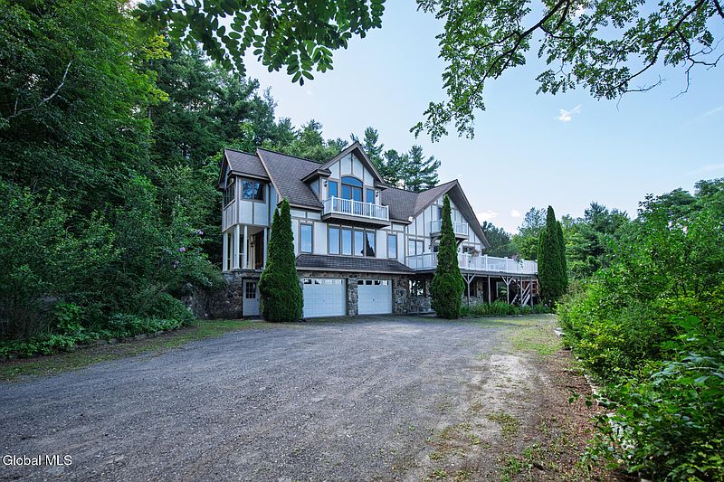 3rd image of 1127 Leesome Lane