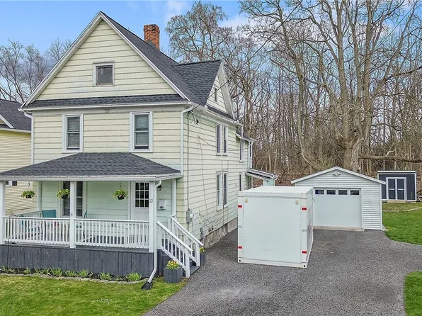 22 Arlington Ave, Auburn, NY 13021