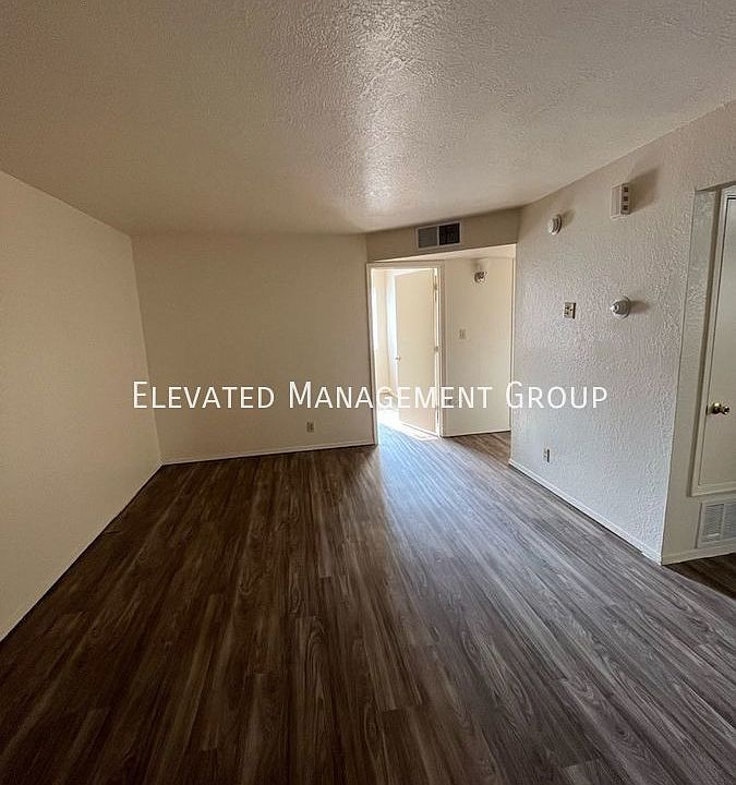 1st image of 129 Manzano St NE APT A
