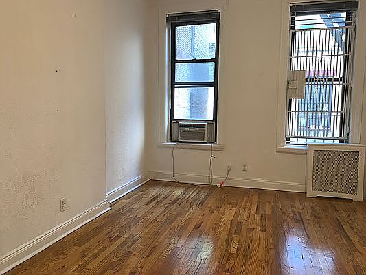 3rd image of 220 E 74th St APT 2B