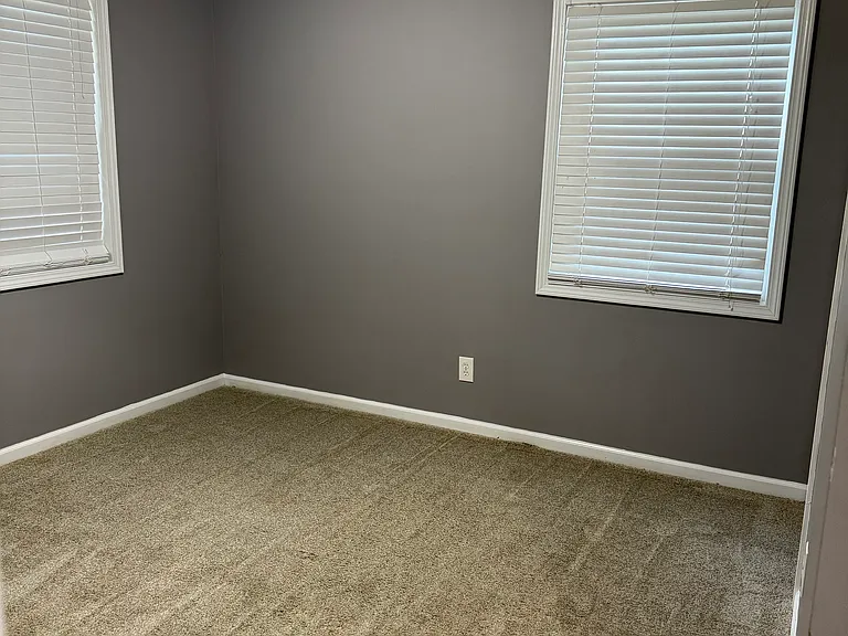 3609 Oakland Dr — Photo 3