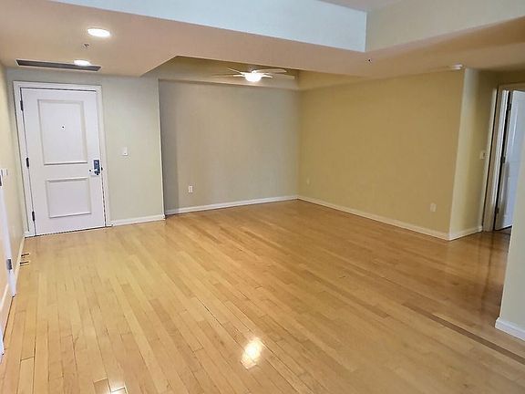 2nd image of 46 W Julian St Unit 334