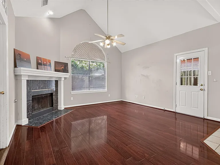 8503 Raybluff Ln — Photo 12