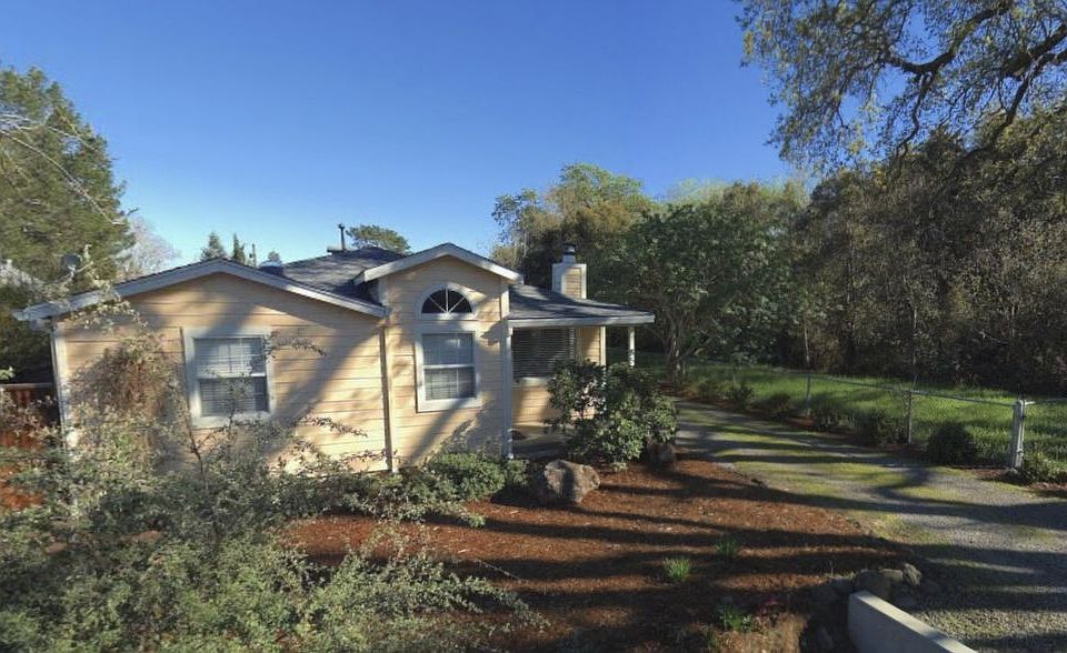 1st image of 850 Cypress Ave