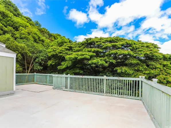 1865 Lanikeha Pl, Pearl City, HI 96782