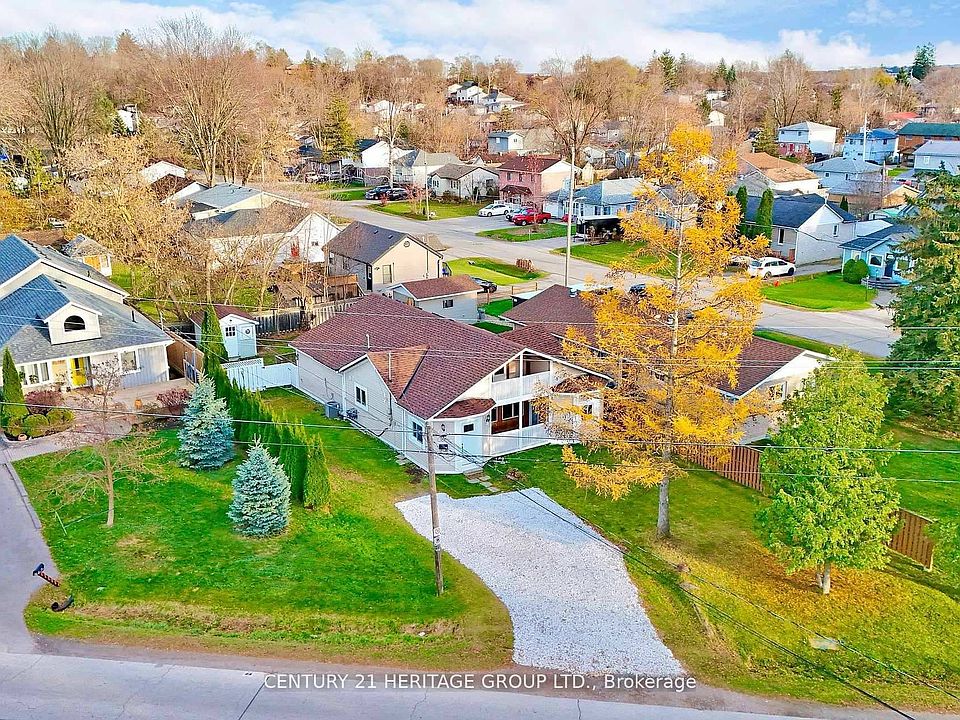 1st image of 493 Lake Dr S