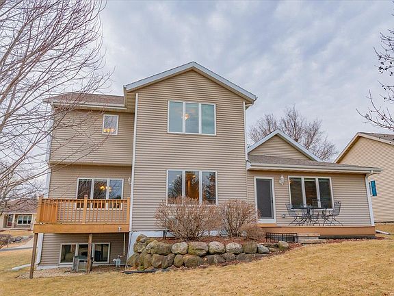 4th image of 5627 Old Oak Dr