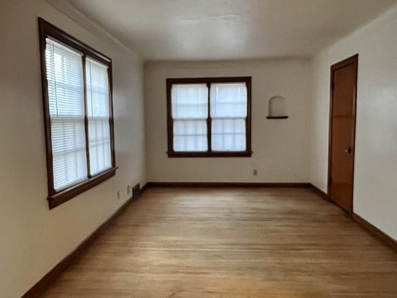 5th image of 4284 Monroe St APT 3