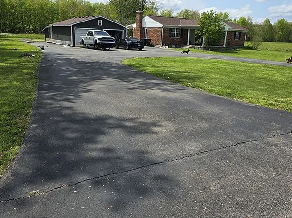 6281 Manila Rd, Goshen, OH 45122