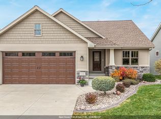 5331 N Haymeadow Ave, Appleton, WI 54913