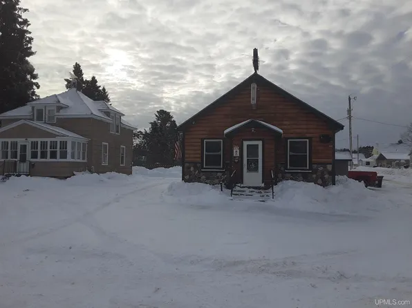 805 & 807 Eli Ave, Bessemer, MI 49911