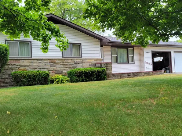 4935 Melody St, Oscoda, MI 48750