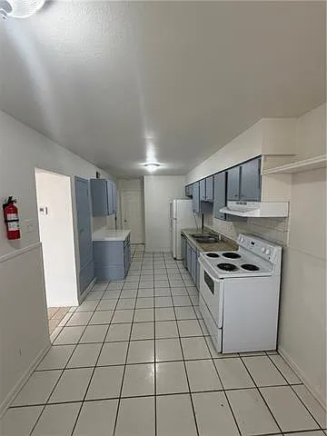Building Photo - 3413 Kent Ave #2