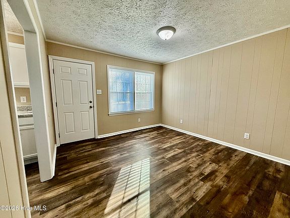 3rd image of 103 Ellenton Avenue