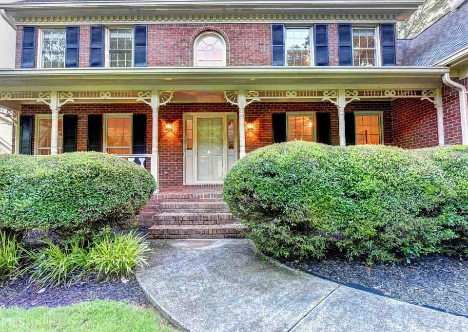 1st image of 827 Guinevere Way
