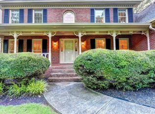 827 Guinevere Way, Lilburn, GA 30047