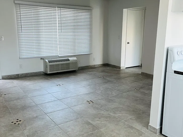 8513 Cedros Ave #2A — Photo 6