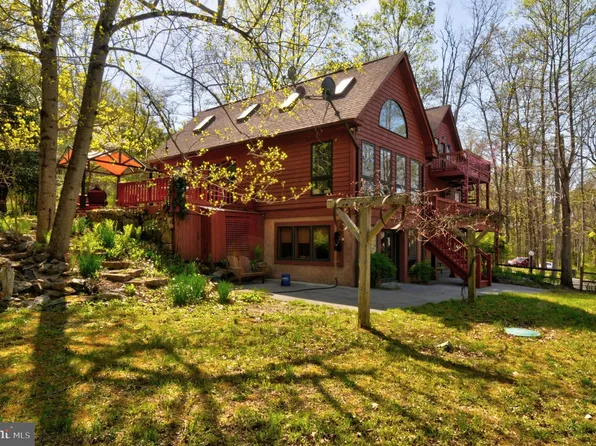 209 Hodges Ln, Winchester, VA 22603
