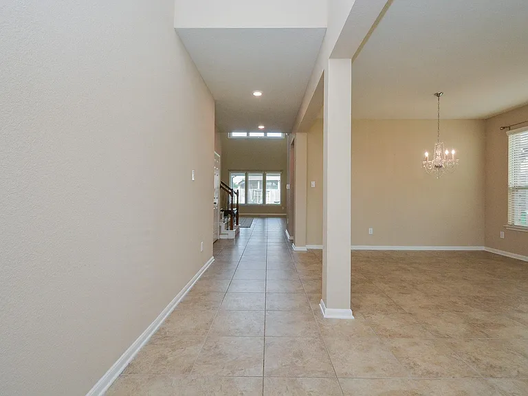 8019 Cheyenne Hills Trl — Photo 5