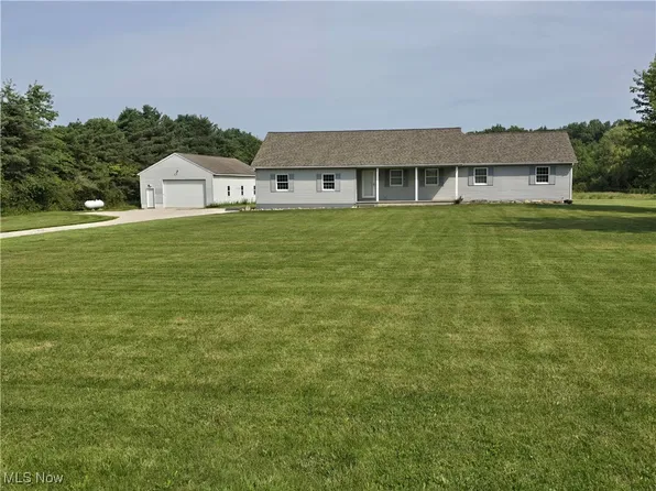 35600 Law Rd, Grafton, OH 44044