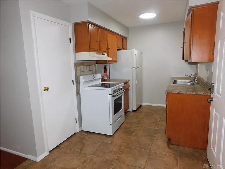1718 Radio Rd #D — Photo 3