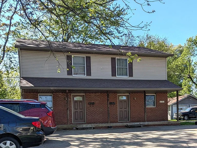 1310 S Madison St — Photo 2