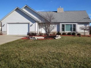 W124S9482 Prairie Meadows Dr, Muskego, WI 53150