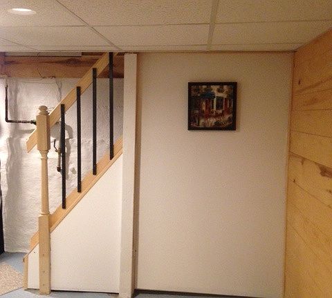 Lower Level Stairway to Kirchen