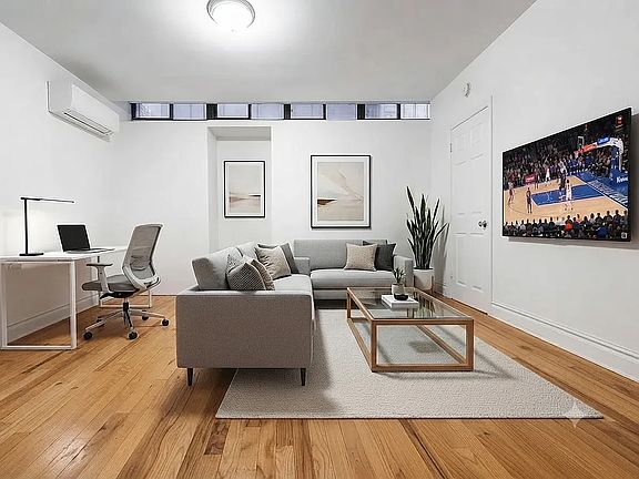 4th image of 326 E 58th St APT 1B