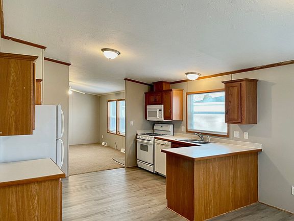 3rd image of 3951 Bentwood Cir W #187