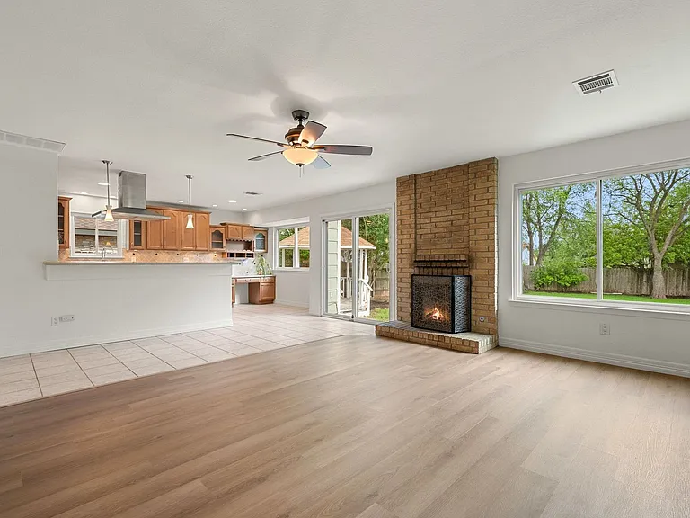 11811 Carshalton Dr — Photo 19