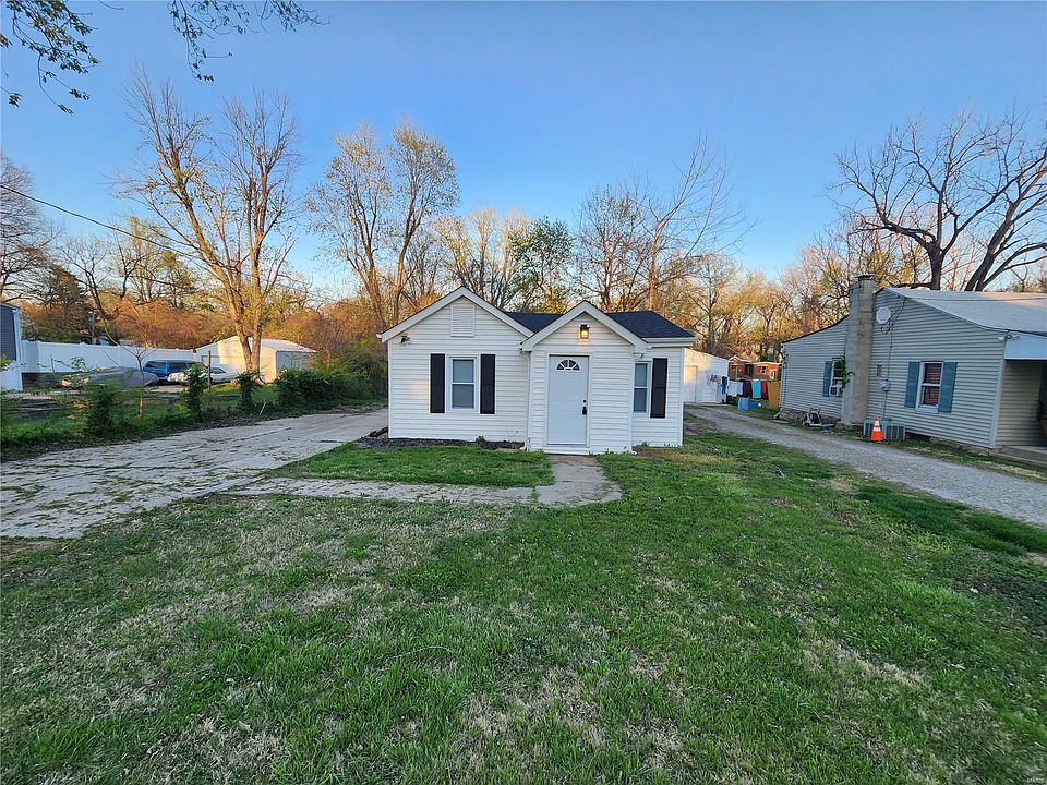 1st image of 10144 Bon Oak Dr