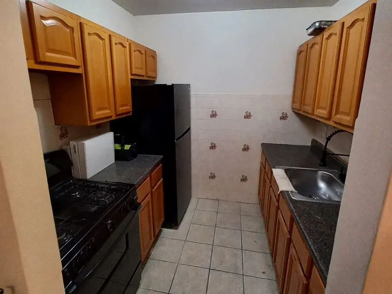 1299 Findlay Ave #3 — Photo 3