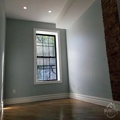 Rented by Blue Egg Realty Corp | media 7