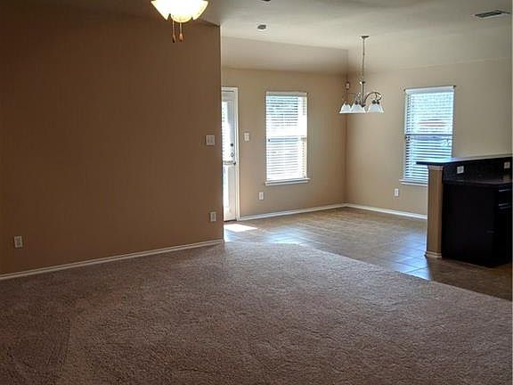 2nd image of 2712 Wynngate Dr