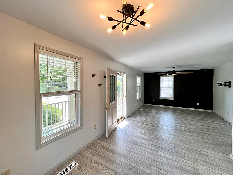 130 Warren Haynes Dr — Photo 6
