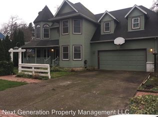 1522 Cal Young Rd, Eugene, OR 97401