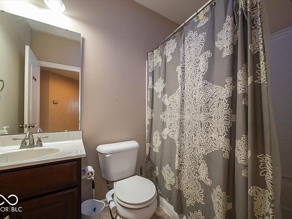 5th image of 7211 Bellini Ln