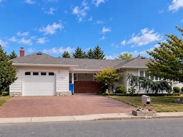 11 Bimini Drive, Toms River, NJ 08757