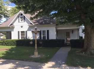 303 E Sherman St, Windfall, IN 46076