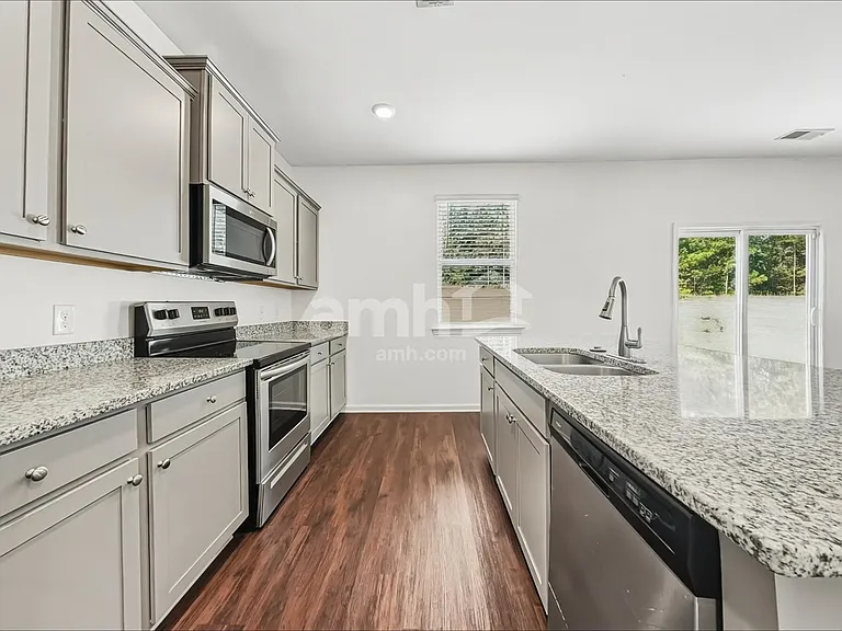 123 Troupe Dr — Photo 3